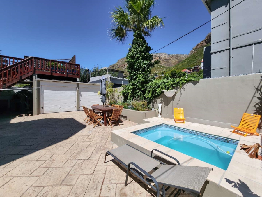 6 Bedroom Property for Sale in Muizenberg Western Cape
